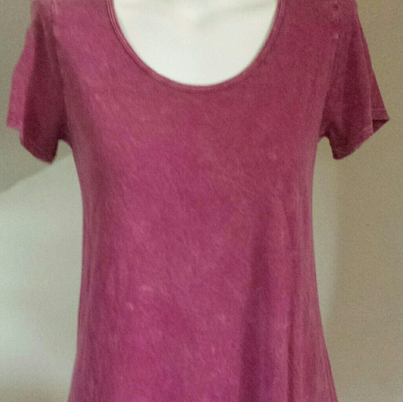 Lularoe Classic T - XS - Picture 2 of 4